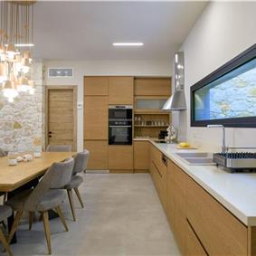 3 bedroom villa with pool & sea view, near Acharavi, sleeps 6